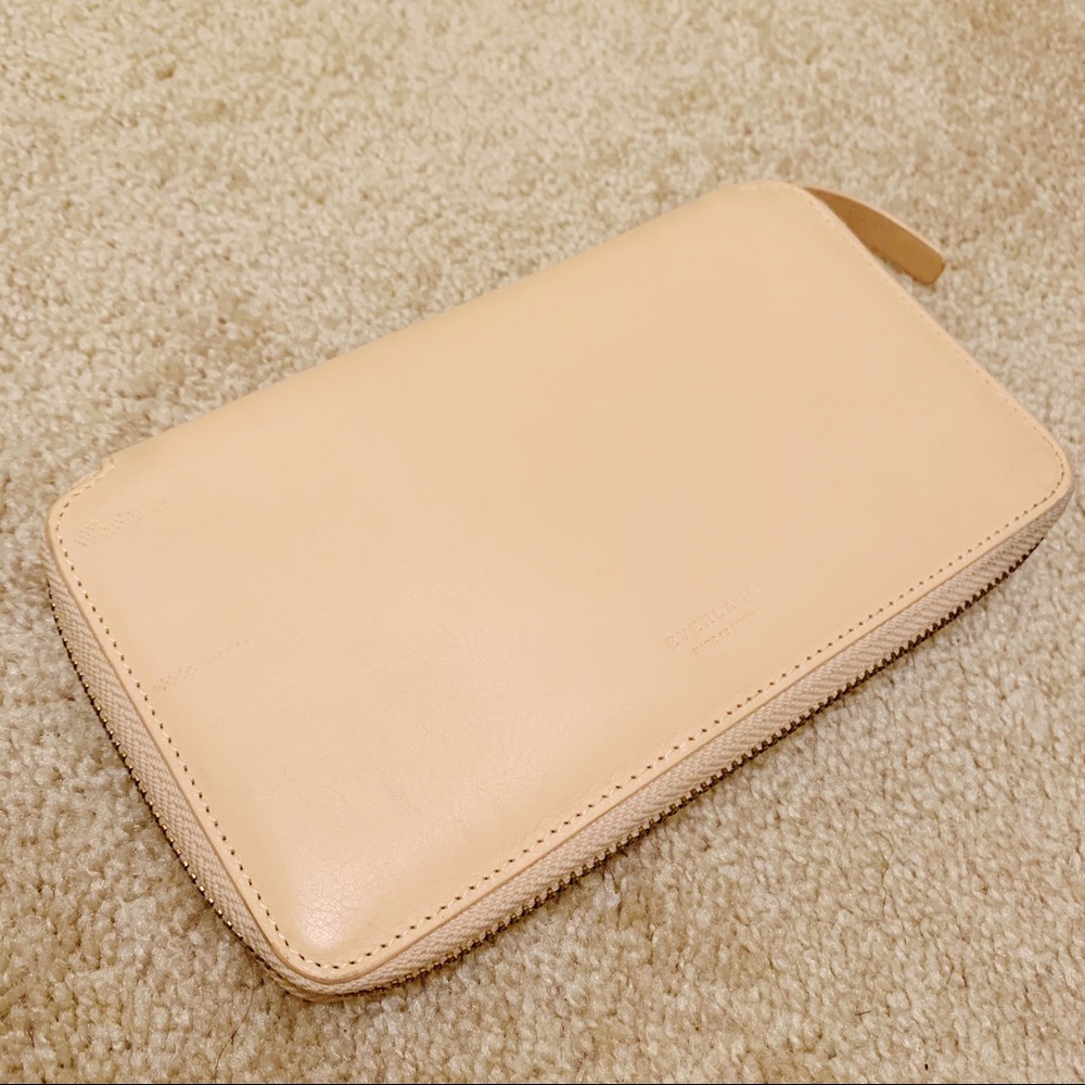 EVERLANE 🌸 Long Zip Wallet